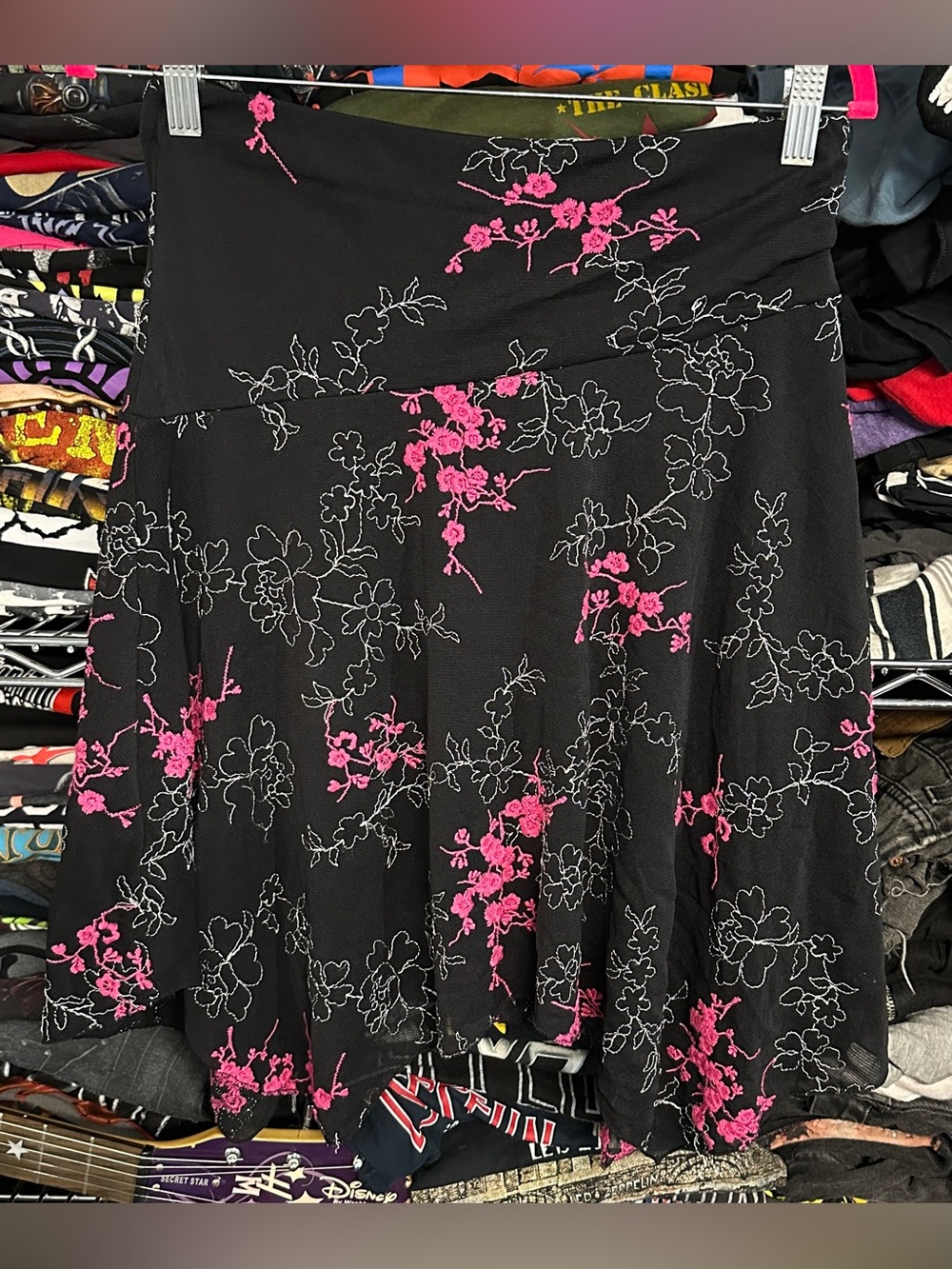 Y2K LE CHATEAU women's low-mid rise black pink floral flowy midi skirt, S.